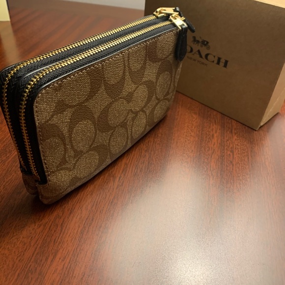 NWT Classic Coach Double Zip Wallet/Wristlet - Picture 2 of 8